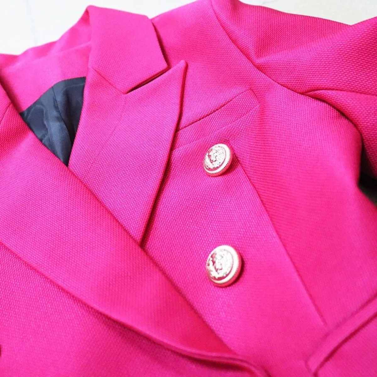 High Street Newest 2022 Designer Jacket Giacca da donna slim fit doppio petto con bottoni a forma di leone Blazer in piqué